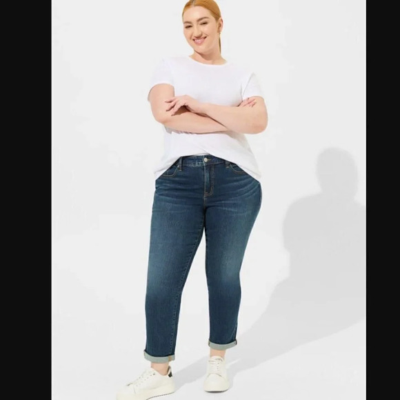 Torrid Perfect Boyfriend Ankle Vintage Stretch Mid-Rise Jean - Picture 1 of 11